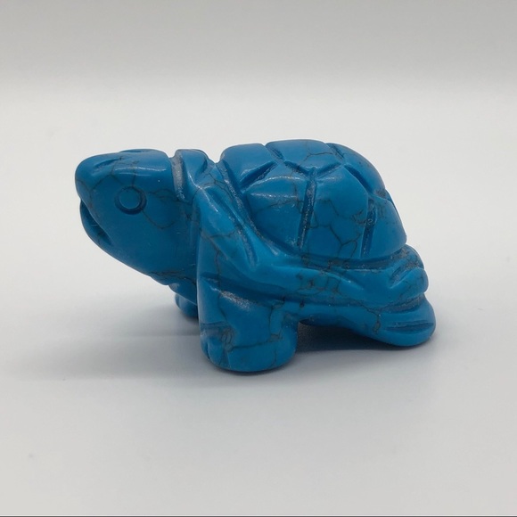 Blue Turquoise Turtle Necklace W/ Stone Figurine - Picture 5 of 7